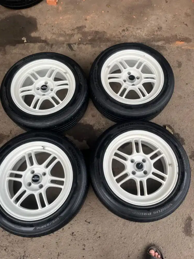 Enkei rpf1 ring 16x7 pcd 4x100 ET 40 ban 195/55 R16 jazz Mobilio