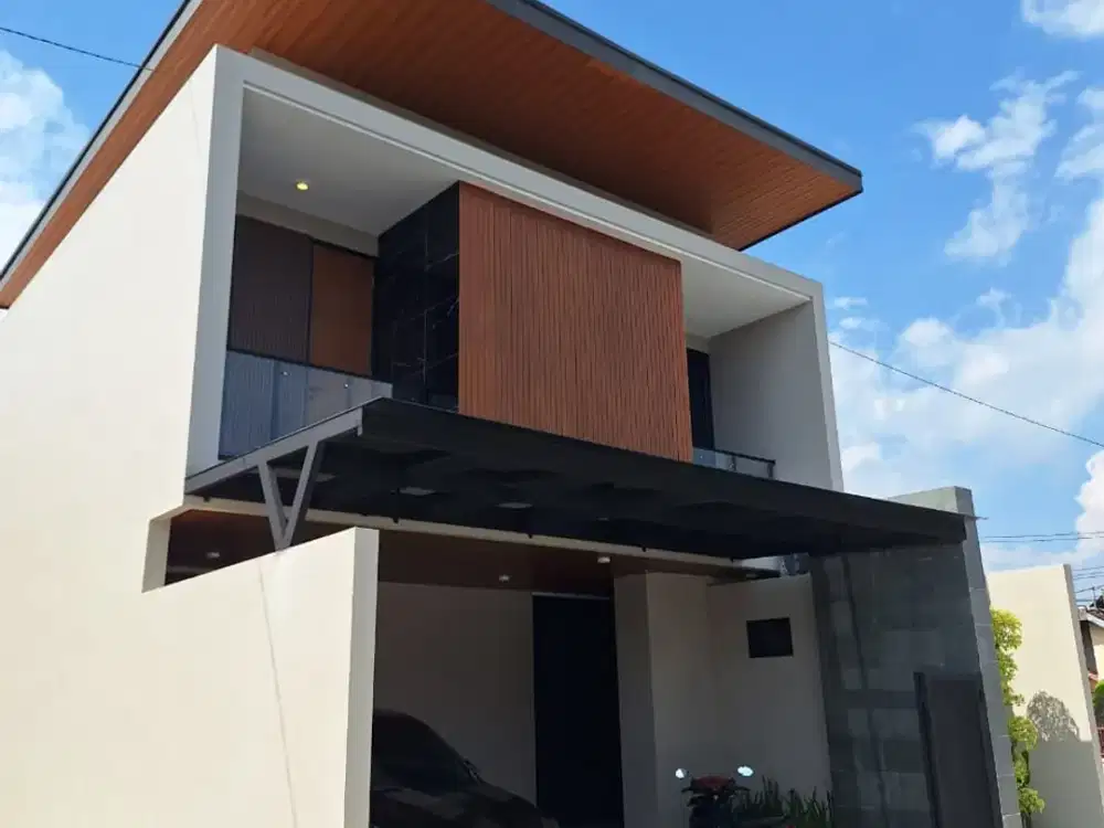 Dijual Rumah Jogja Full Furnish, Utara Kampus UGM dan Pakuwon Mall  ; jalan Kaliurang km 10