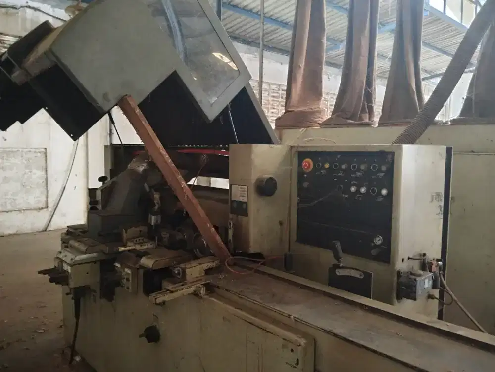 Mesin Moulding Merk SCM