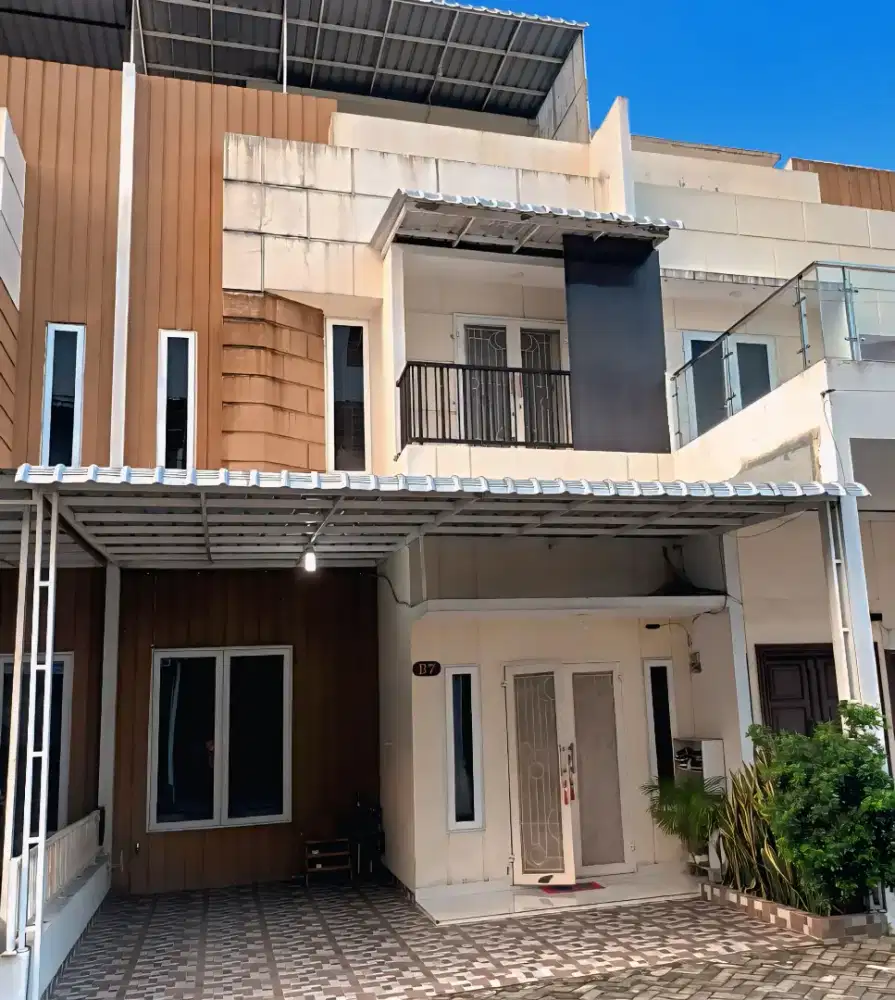 Rumah 2,5 Lantai Imperial Mansion Medan Sunggal SHM Siap Huni Nego