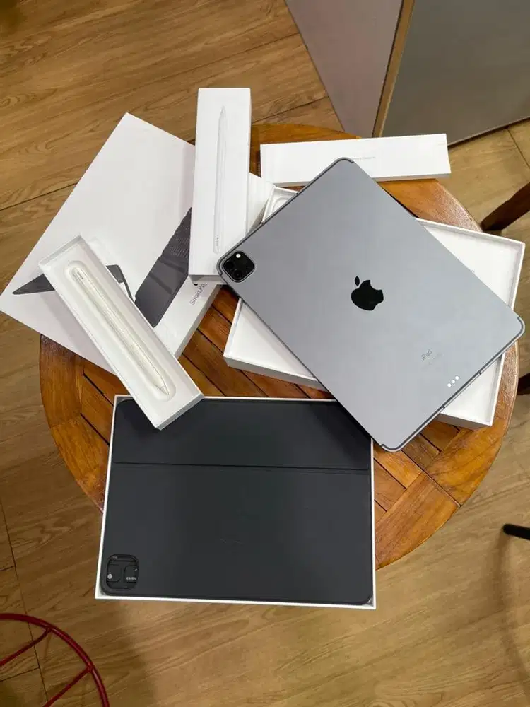Ipad Pro M1 11' 256gb wifi cellular + pencill gen 2 + smart keayboard