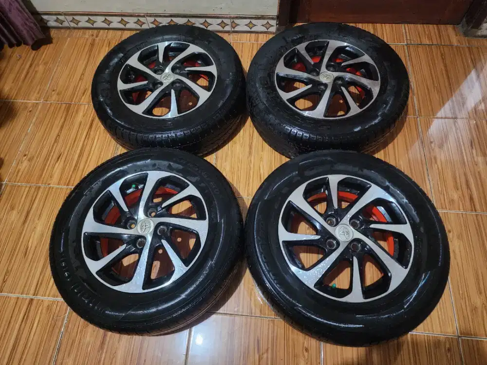 Velg Ban Calya Ayla Sigra Agya R14 185/70