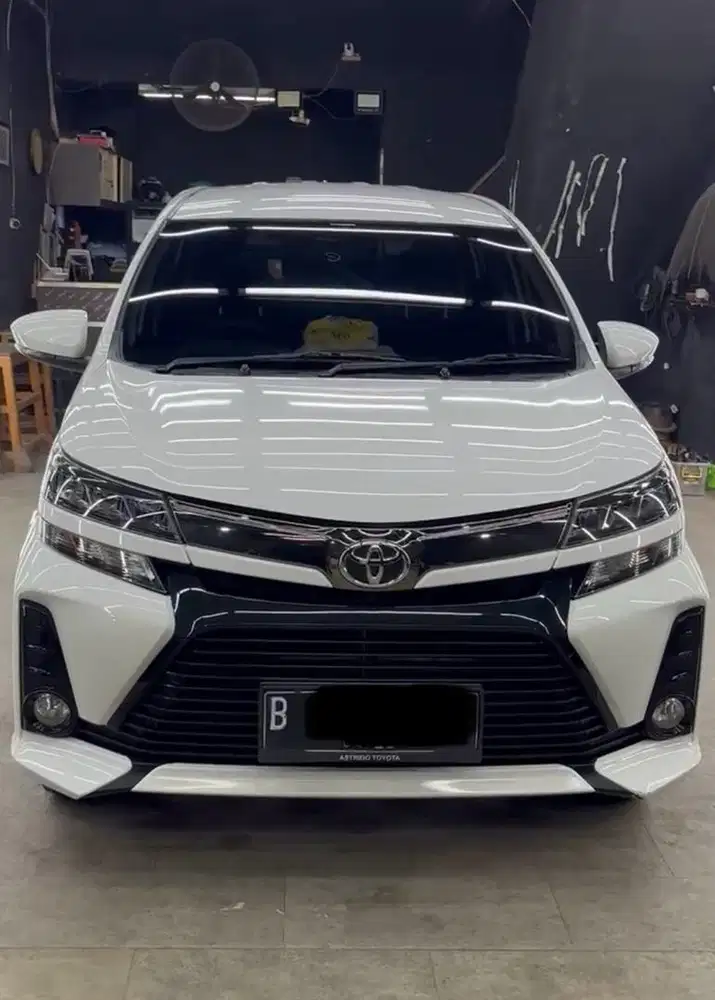 Toyota Avanza Veloz 1.3 AT 2021 Putih KM 50rb Orisinil Siap Pakai