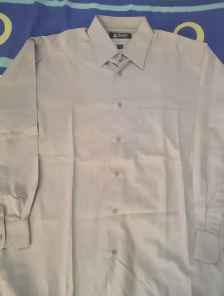 kemeja lengan panjang