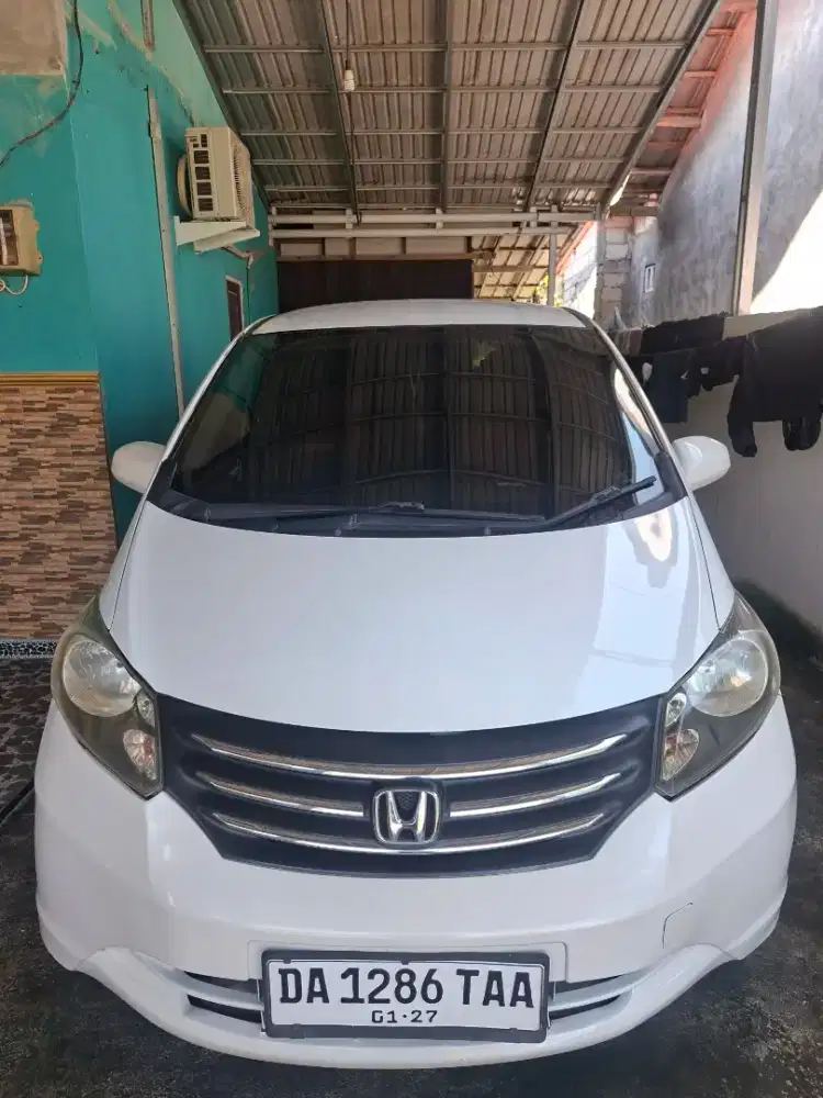 Honda freed , tahun 2010