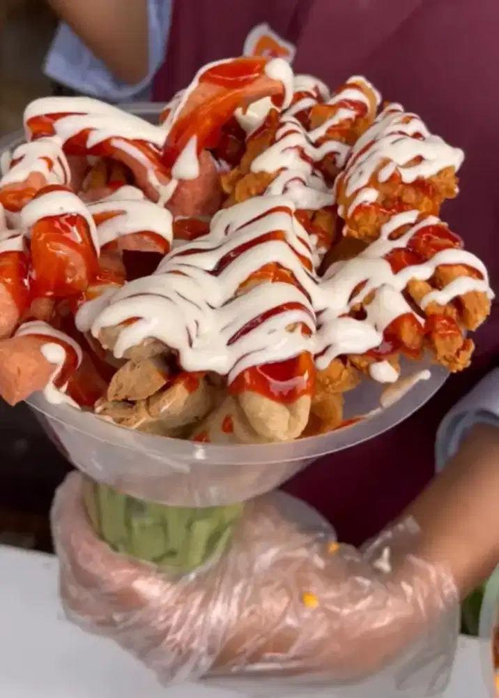 dicari karyawan untuk booth penjual makanan