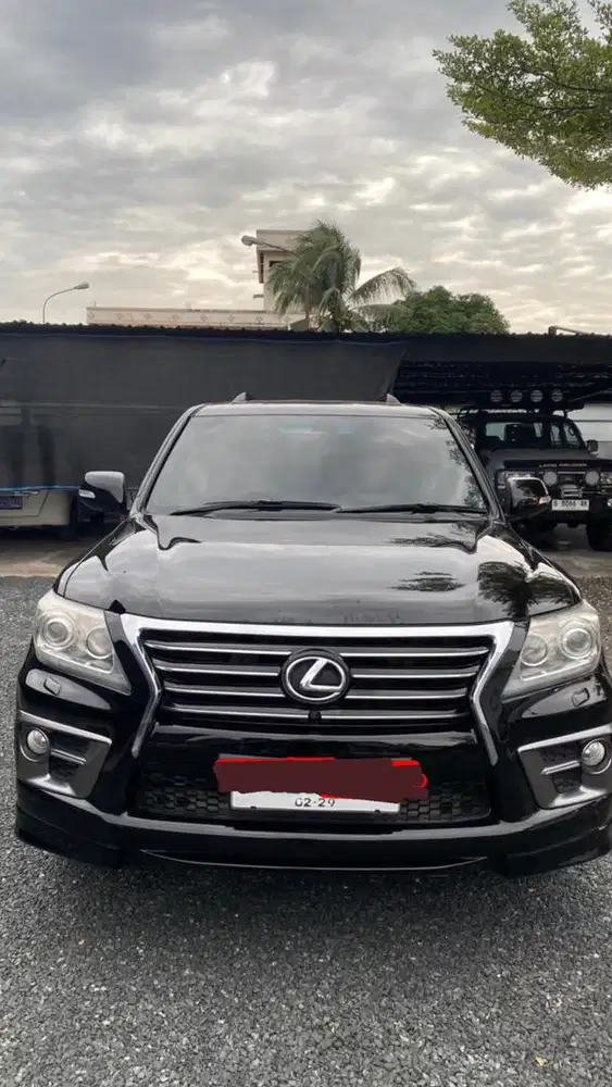 DIJUAL LEXUS LX570 AT Tahun 2008 Warna Hitam