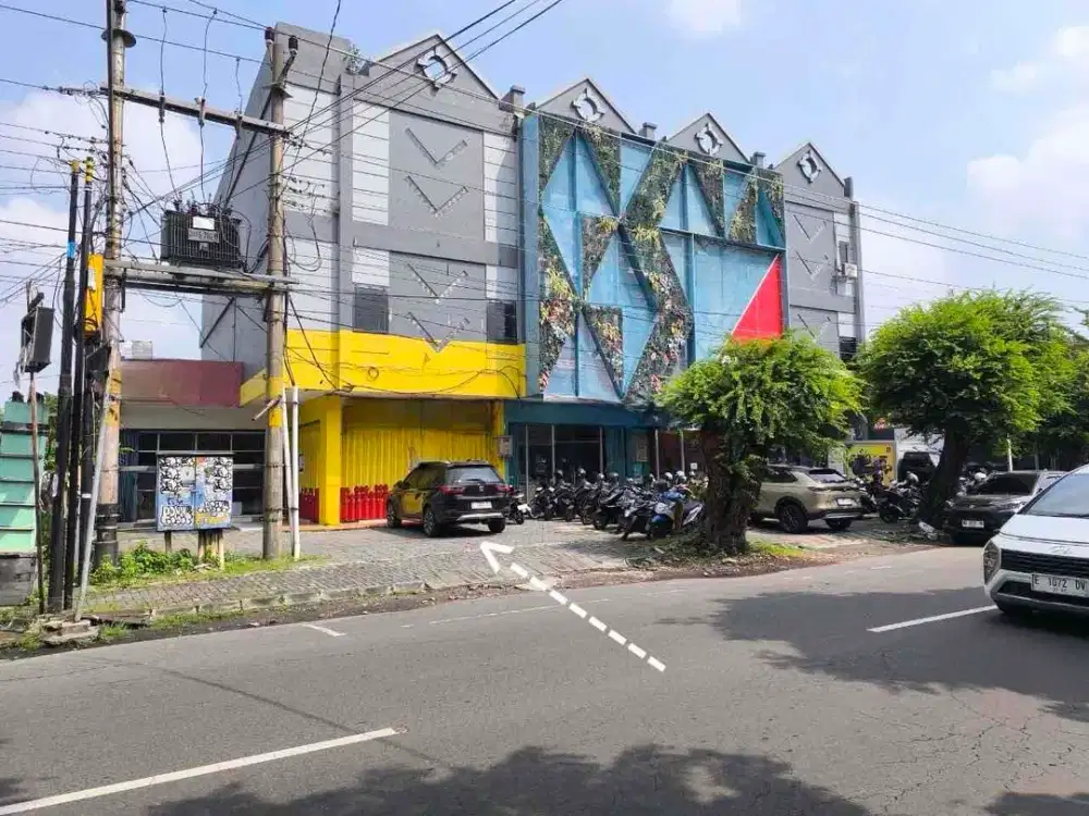 Ruko 3 lantai strategis tepi jl besar solo kota murah