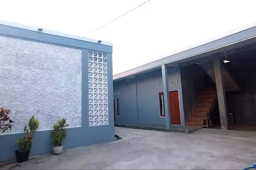 Rumah Induk dan Kos 6 Kamar dekat Jalan Kaliurang