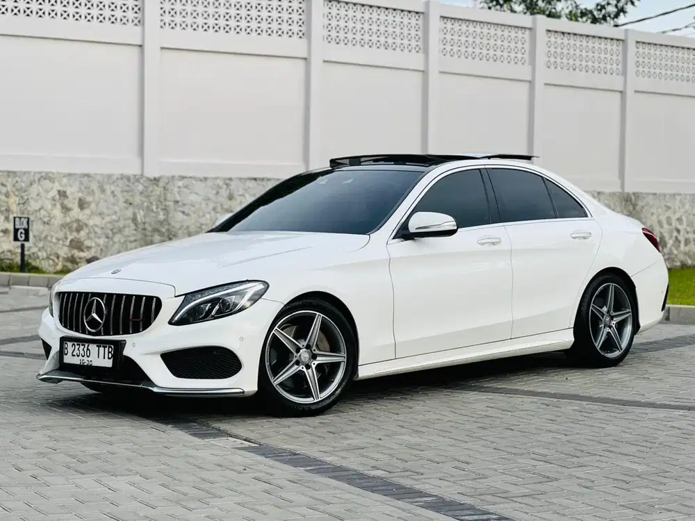 Mercedes-Benz C250 2015 Bensin