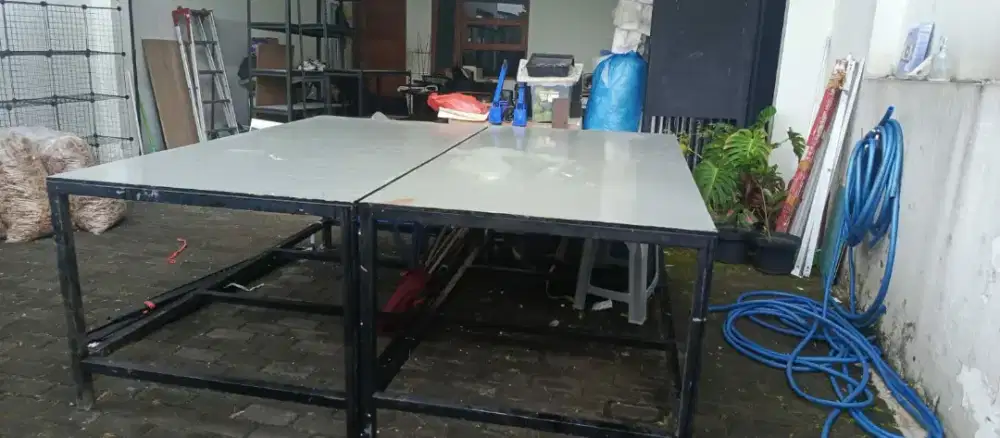 Meja packing bekas
