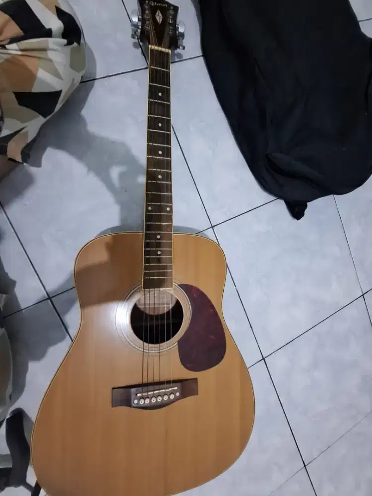 dijual gitar akustik elektrik merek Gibson second