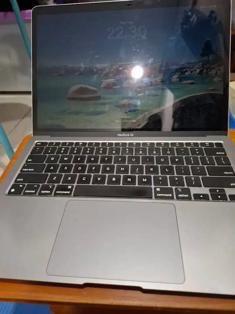 Macbook Air M1 kapasitas 8/256