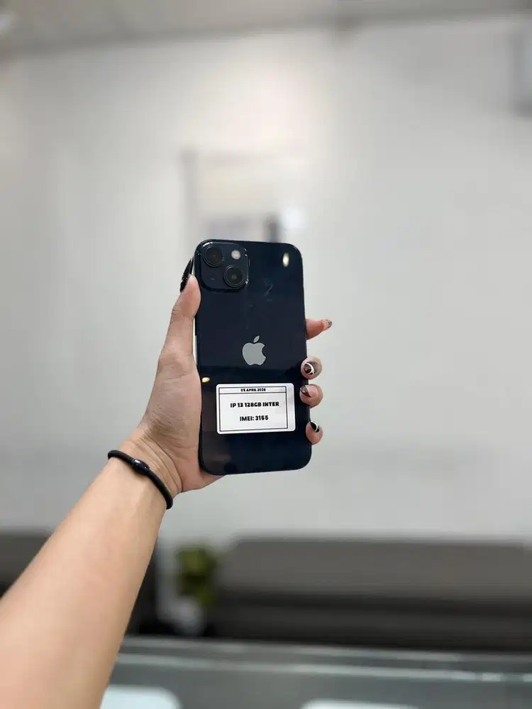 iphone 13 128GB fullset mulus All Operator pemakaian pribadi