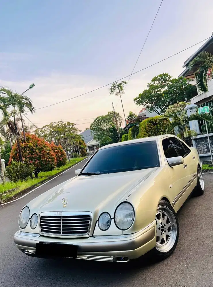 Mercy E320 New Eyes Low KM Rawatan