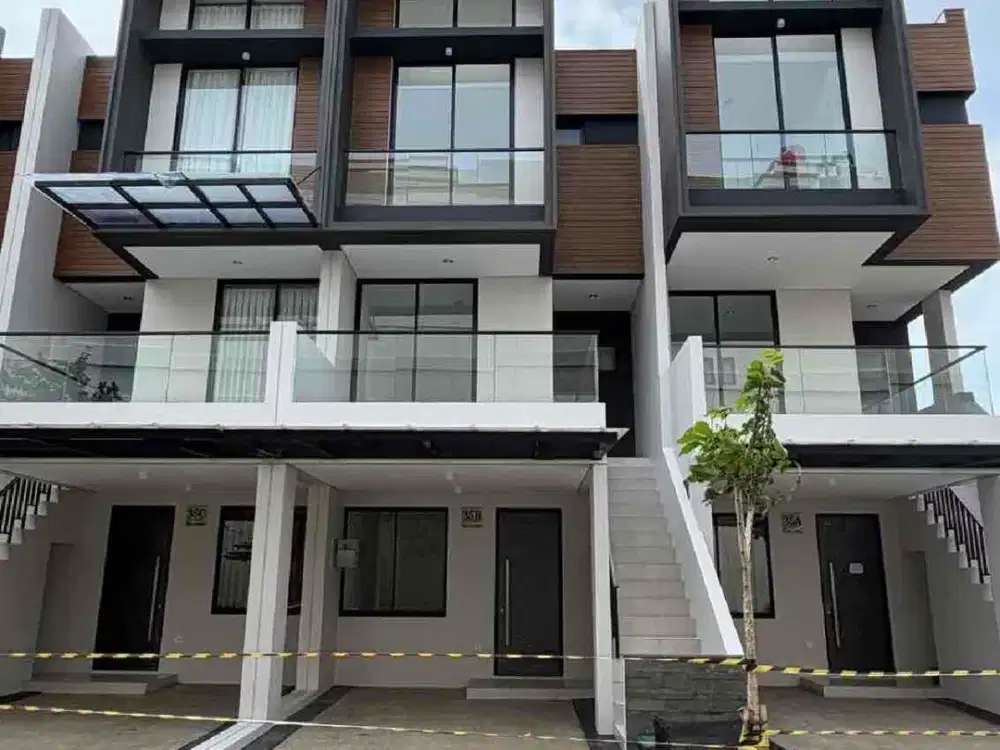 CASH / KPR - Rumah Golf Island PIK 5x15 (3 Lantai)