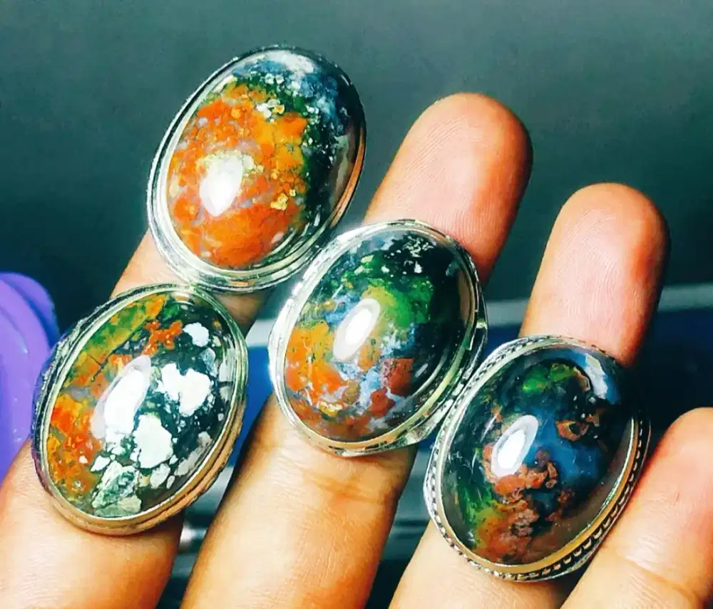 Borongan Batu akik pancawarna keristall