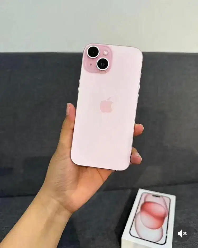 Iphone 15 plus pink 128gb all operator second rasa baru