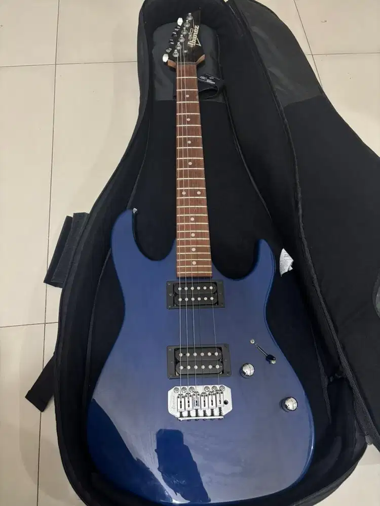 Jual Gitar + Ampli + Tas Gitar