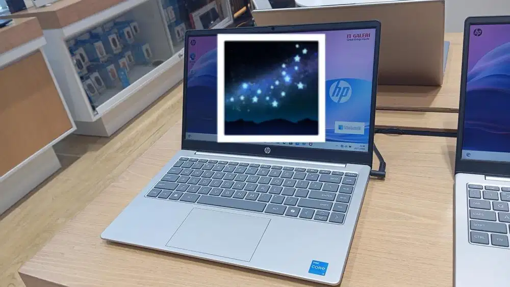 Laptop baru merek HP 14 ep0321tu keluaran september 2025