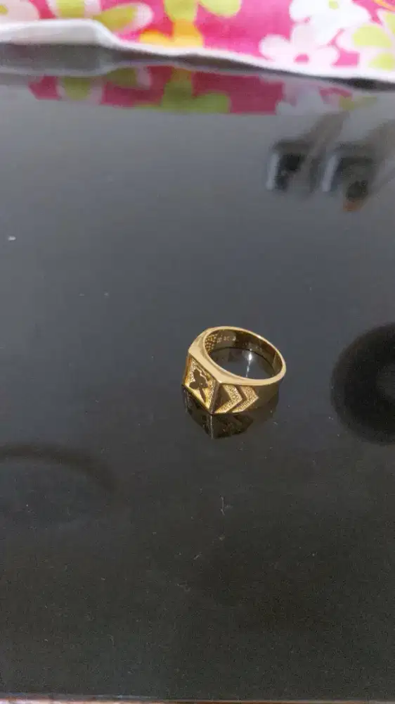 Cincin play boy untuk pria lapisan emas