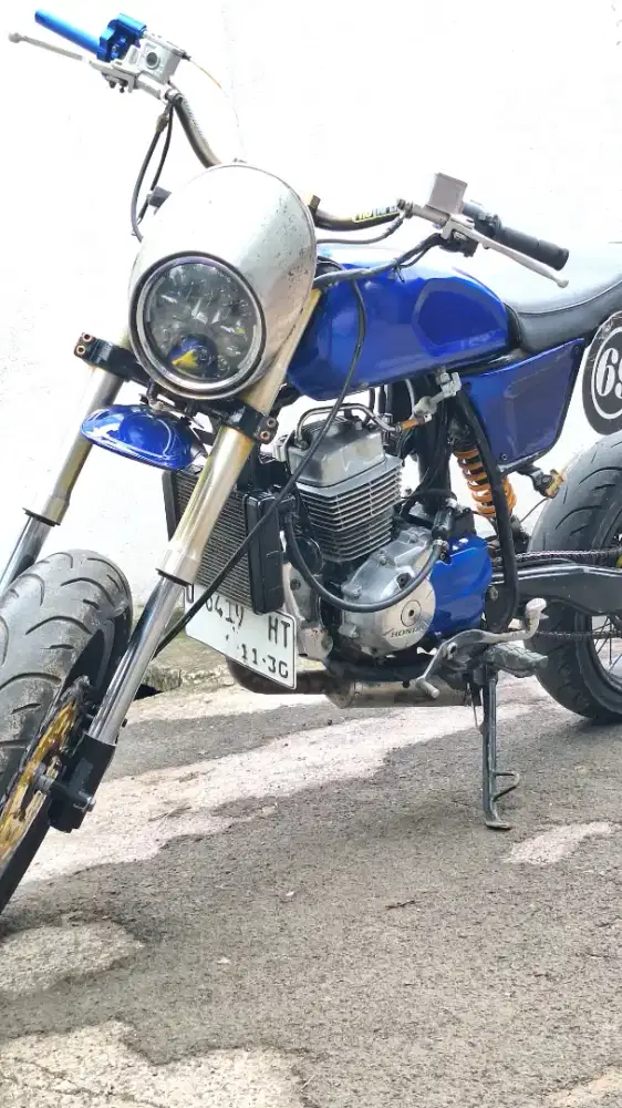 Custom scrambler tracker supermoto
