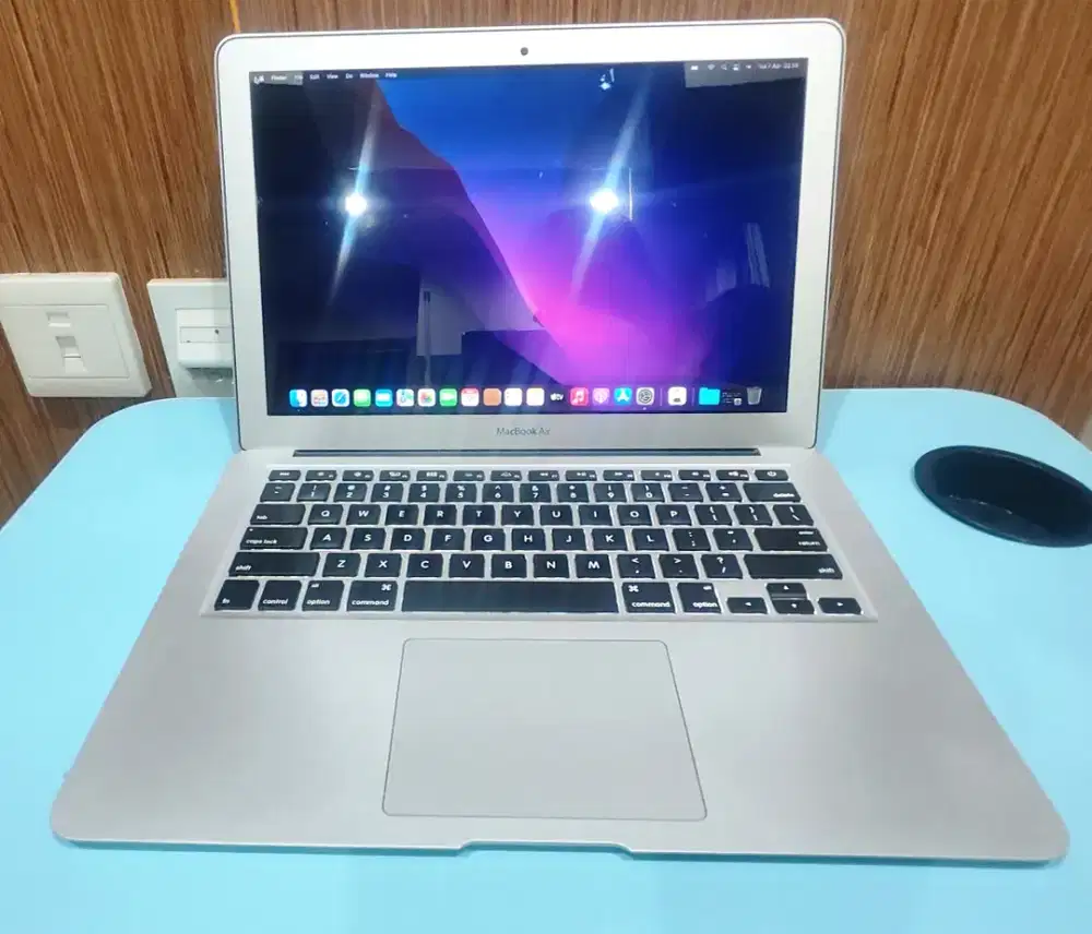 MacBook Air 13-inch 2017 | i5 | RAM 8GB | SSD 256GB | MINT CONDITION