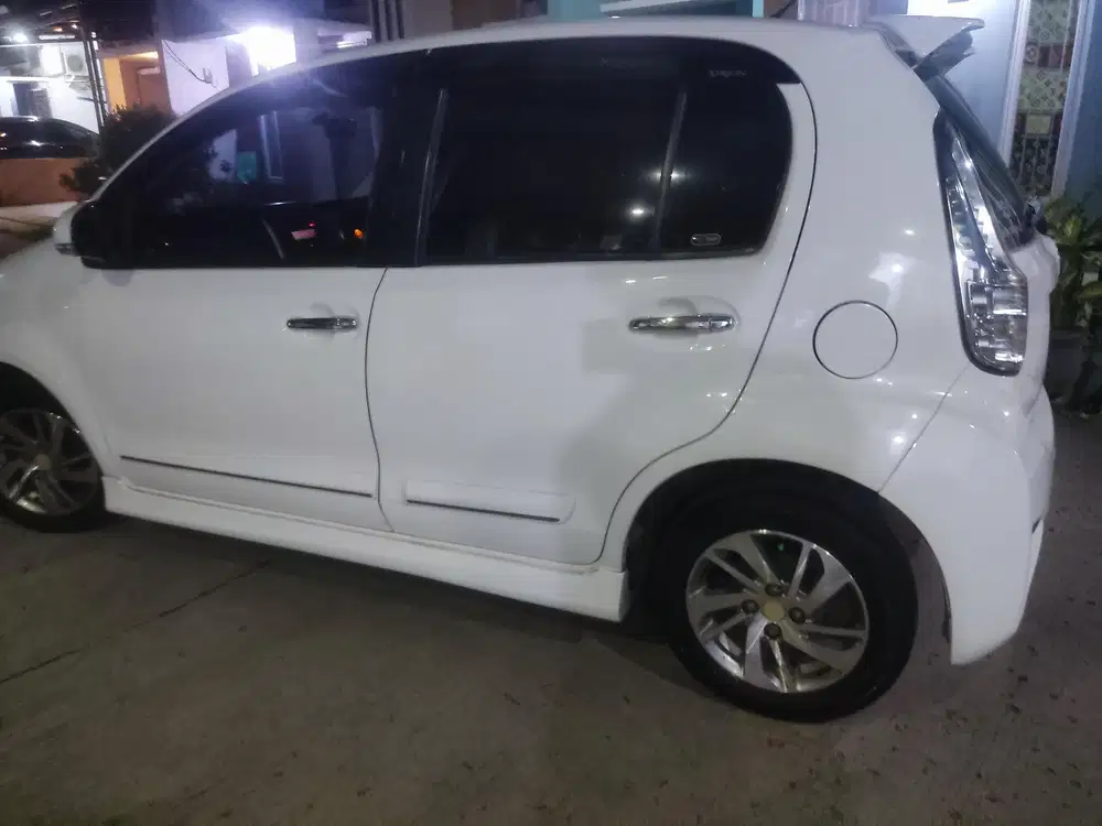 Daihatsu Sirion 2015 Bensin