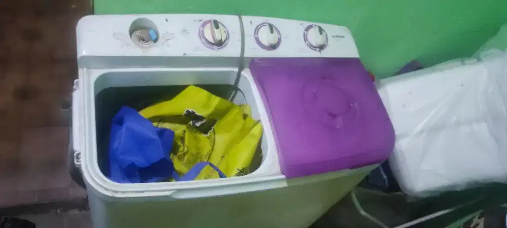 Mesin cuci SANKEN (2tabung) 7kg