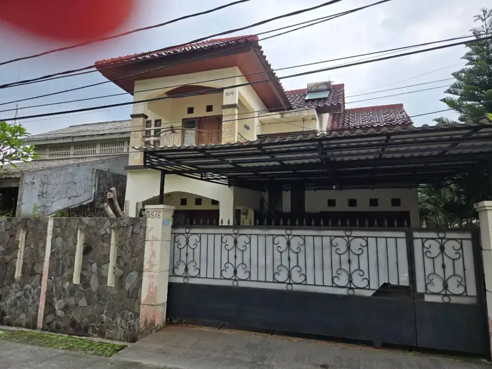 Rumah Hoek 2 lantai