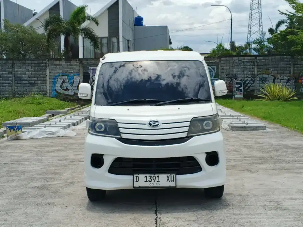 daihatsu luxio d 1.5 Manual tahun 2015