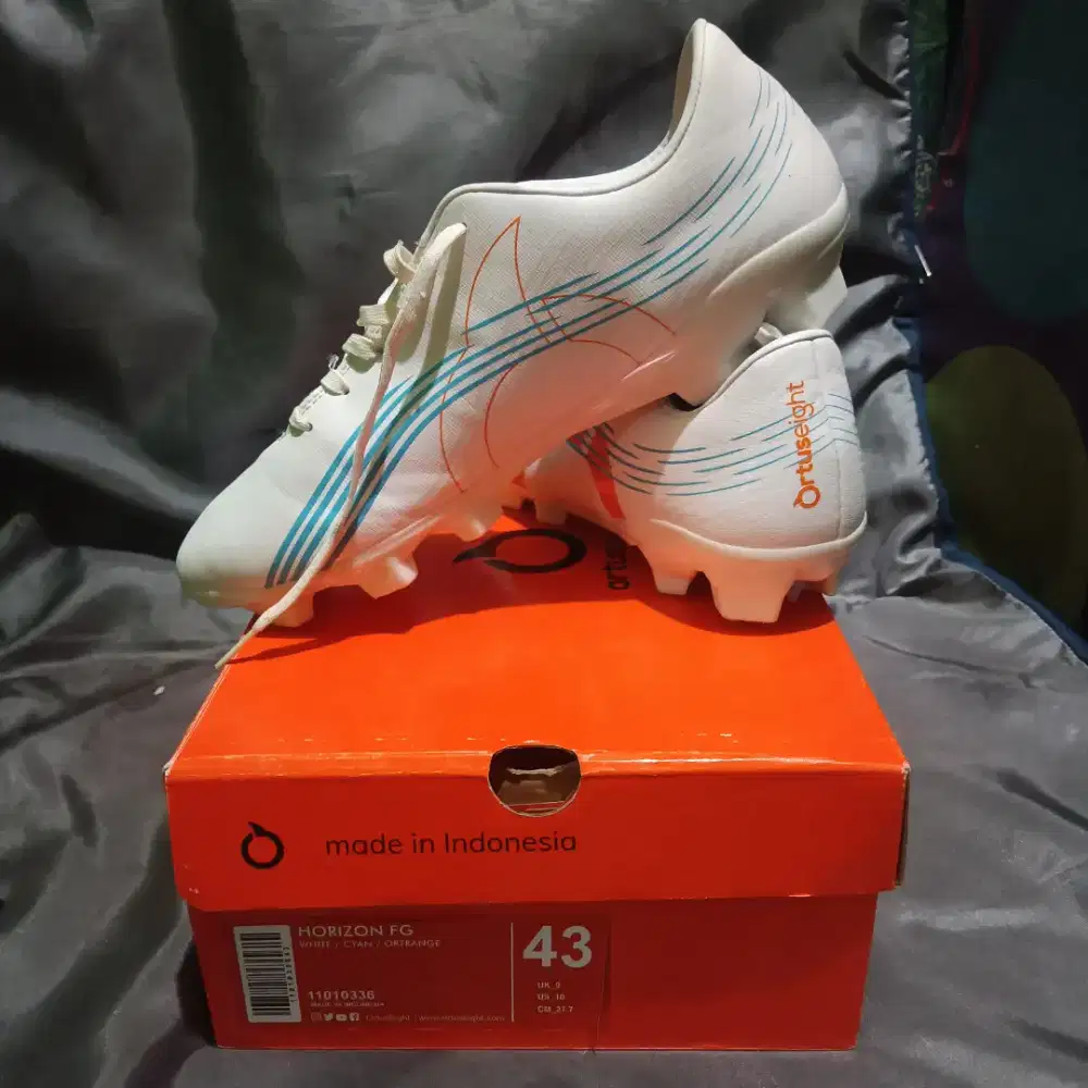 Sepatu Bola Ortuseight Horizon FG UK. 43
