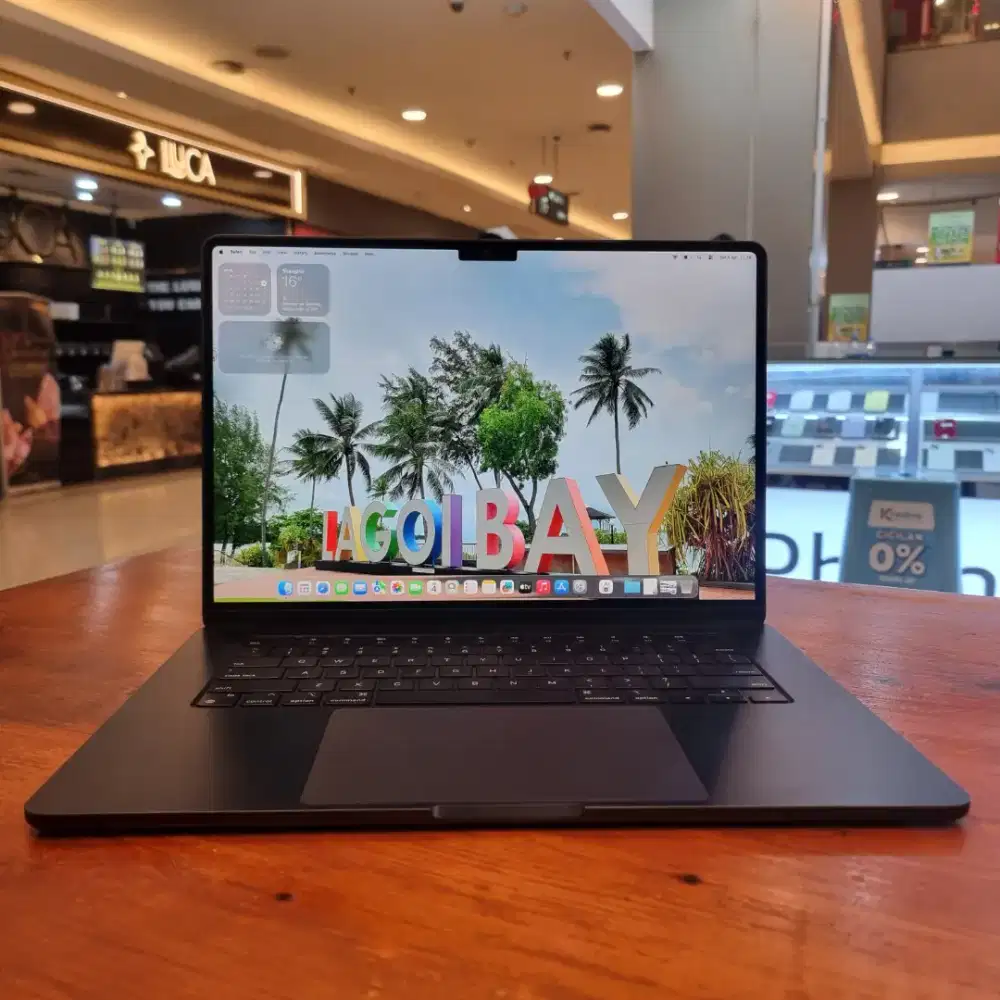 Macbook Air 15-inch, M2, 2022 - Midnight Blue