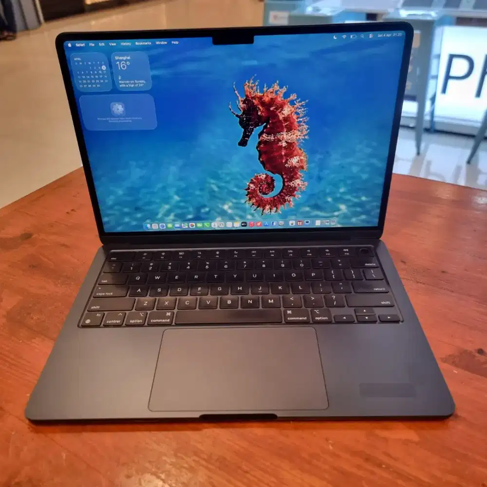 Macbook Air 13-inch, 2022, Midnight Blue