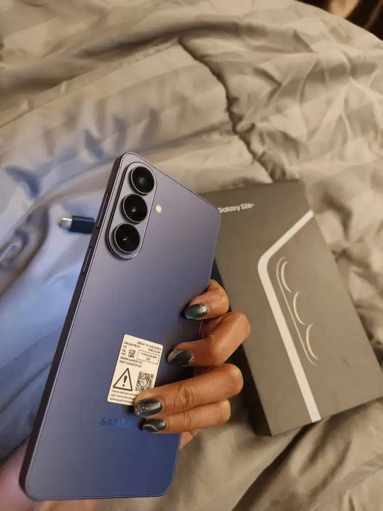 Samsung Galaxy S26+  12/512 Violet BNOB Garansi Resmi Fullset