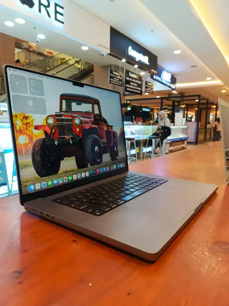 Macbook M1 PRO 16-inch - RAM 16 GB/ SSD 1 TB