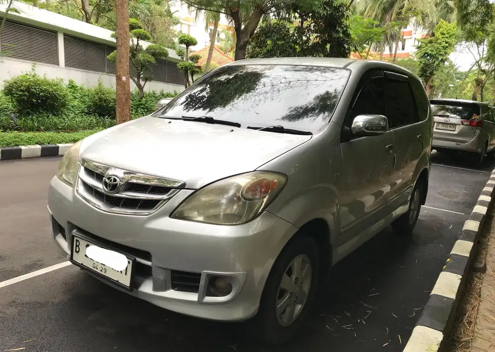 Toyota Avanza 2011 Bensin