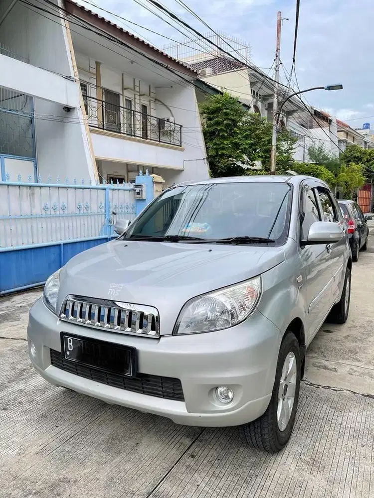 Terios TS Ekstr 2014 MT Istimewa Full orisnil Fullset jual cepat bu