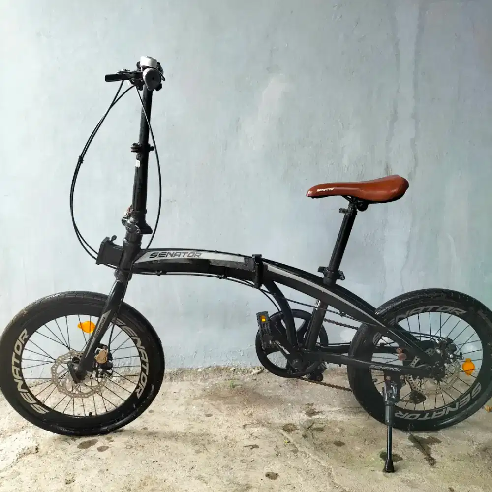 Sepeda lipat Senator