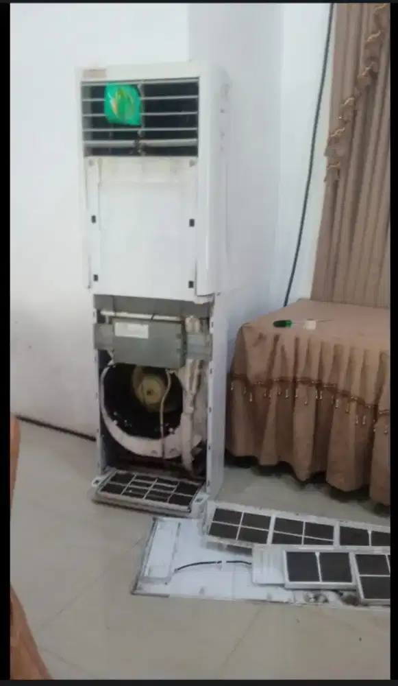 Jasa service AC,kulkas 24 jam,bongkar pasang AC baru/bekas.