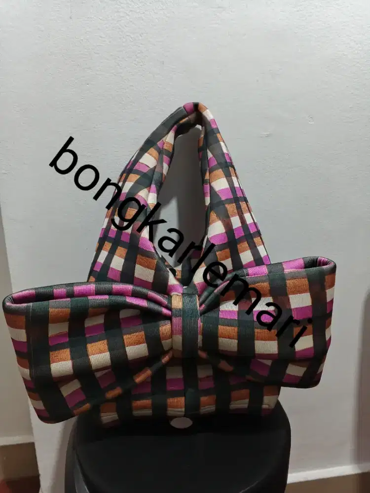 R.T.W ribbon bag