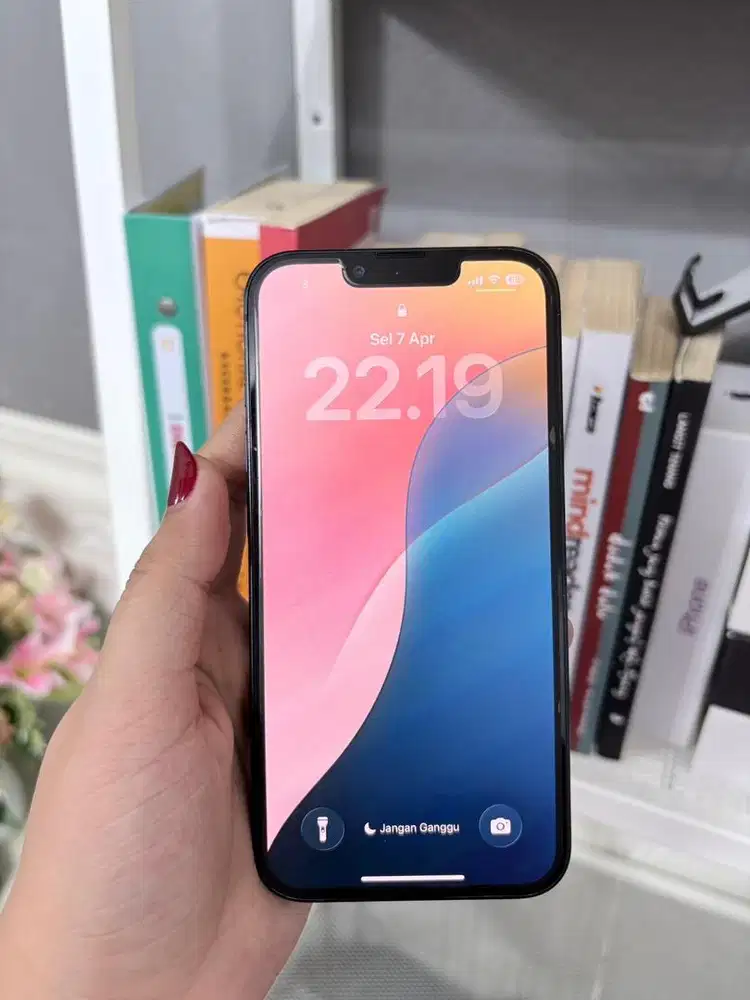 iPhone 13 128 GB Midnight Blue ex Inter (Bukan simlock)