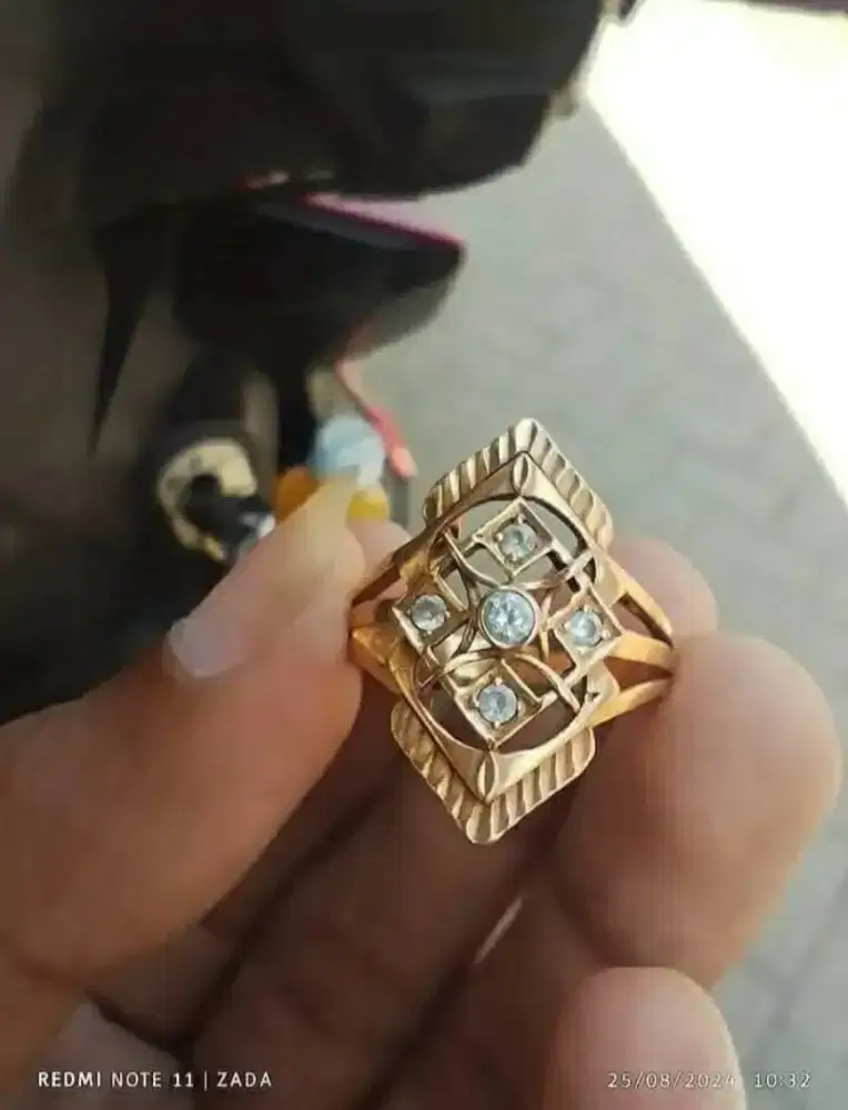 Menerima jual beli emas dan berlian bisa cod