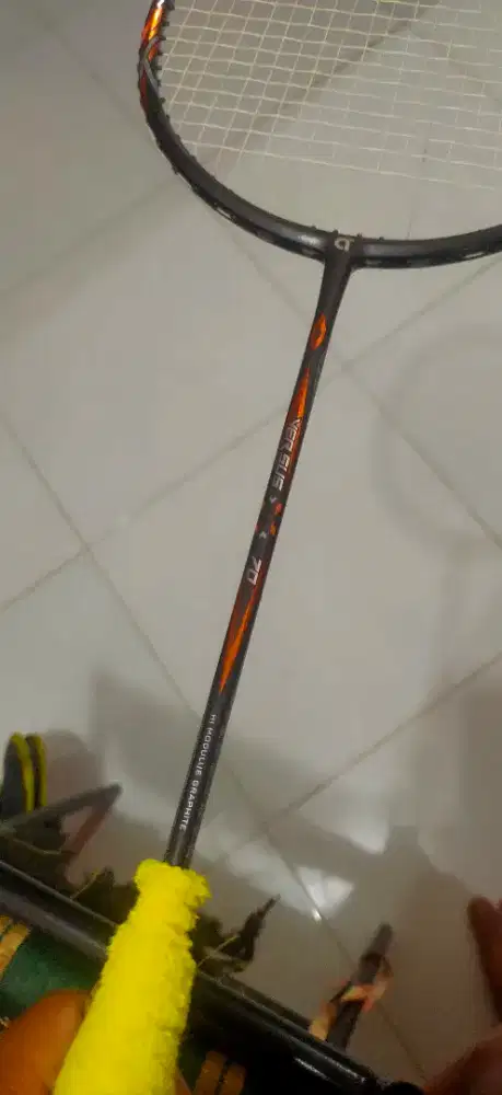 Raket APACS VERSUS 70