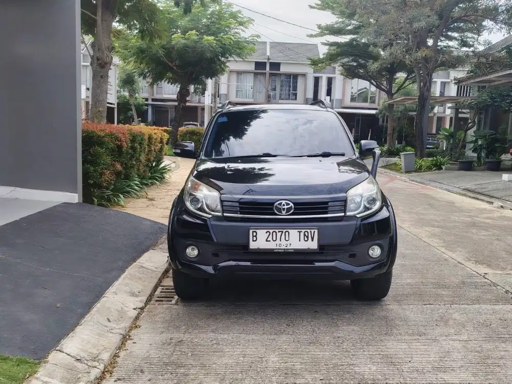 Toyota Rush G AT 2017 model 2018