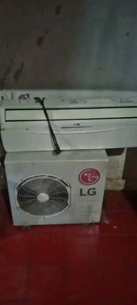Dijual Ac bekas , LG 1'pk .