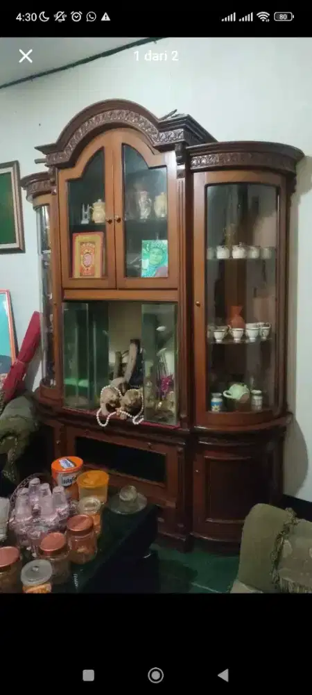 Lemari hias kayu jati