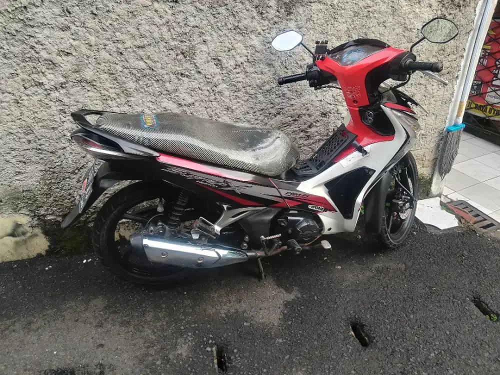 Supra x 125 Helmin karburator