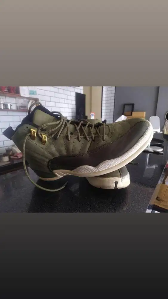 Air jordan 12 retro size 44 hoops