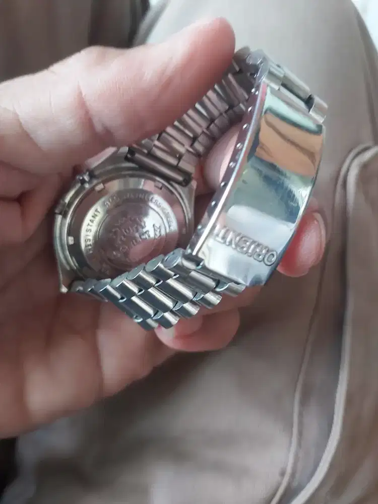 Orient crystal automatic